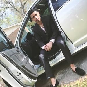 Meet your Posher, Devon